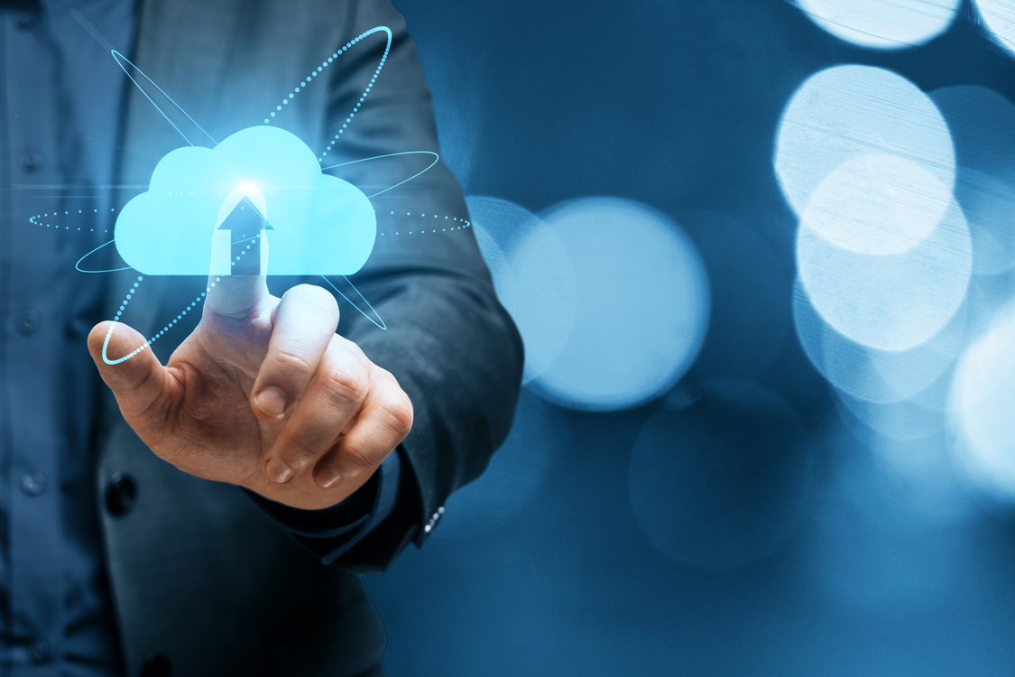 Guía clara para elegir hosting compartido, VPS o cloud sin caer en la trampa del precio y evitando errores que frenan tu web.